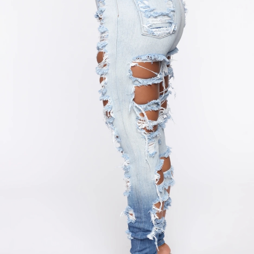 Sexy shredded jeans - Picture 3 of 8
